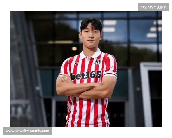 韩国球员裴俊浩效力的斯托克城在英冠榜首大战中遭绝杀